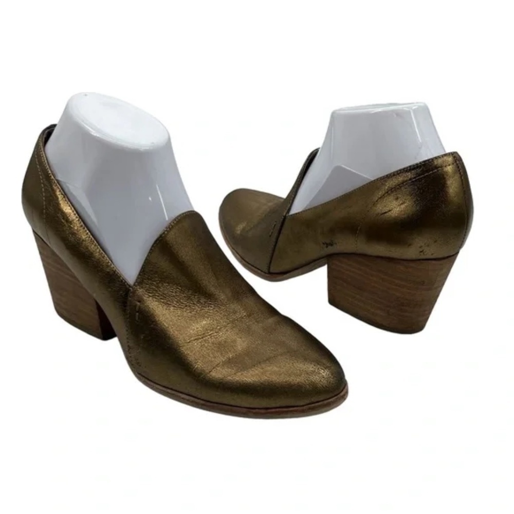 Silent D Gold Kade Block Heel Leather Pointed Toe Loafers Size 38 Women's